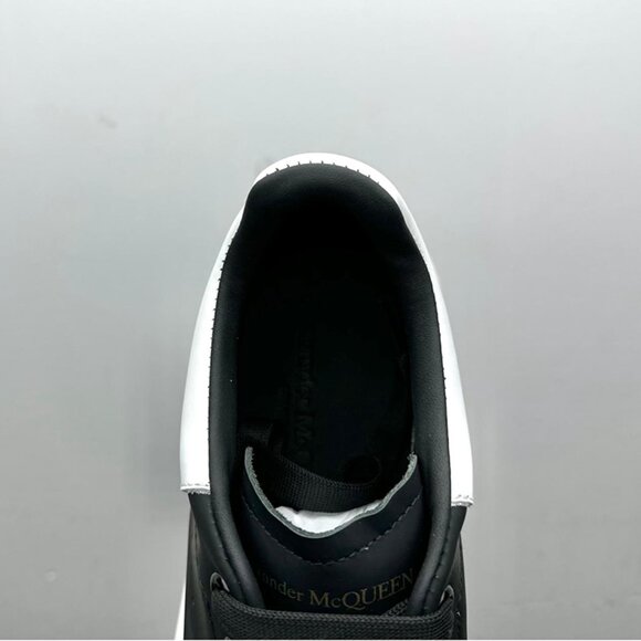 Alexander McQueen Womens Sneakers in Black - Picture 4 of 6